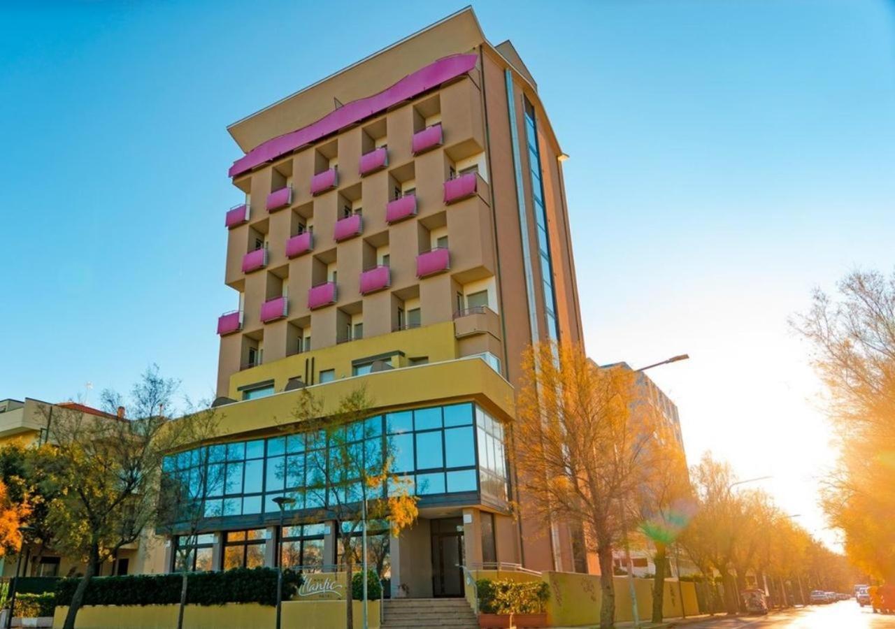 פסארו Hotel Atlantic Vista Mare מראה חיצוני תמונה