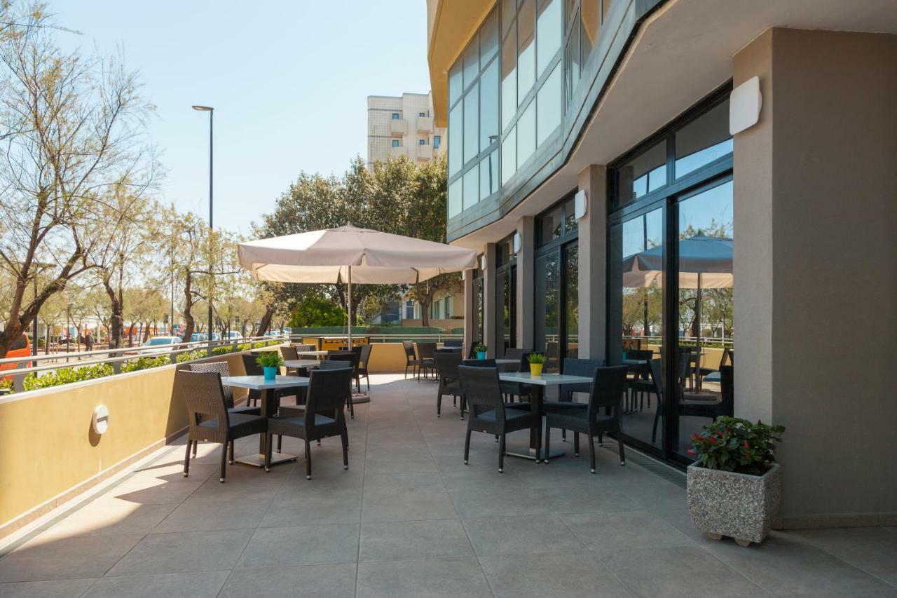 פסארו Hotel Atlantic Vista Mare מראה חיצוני תמונה
