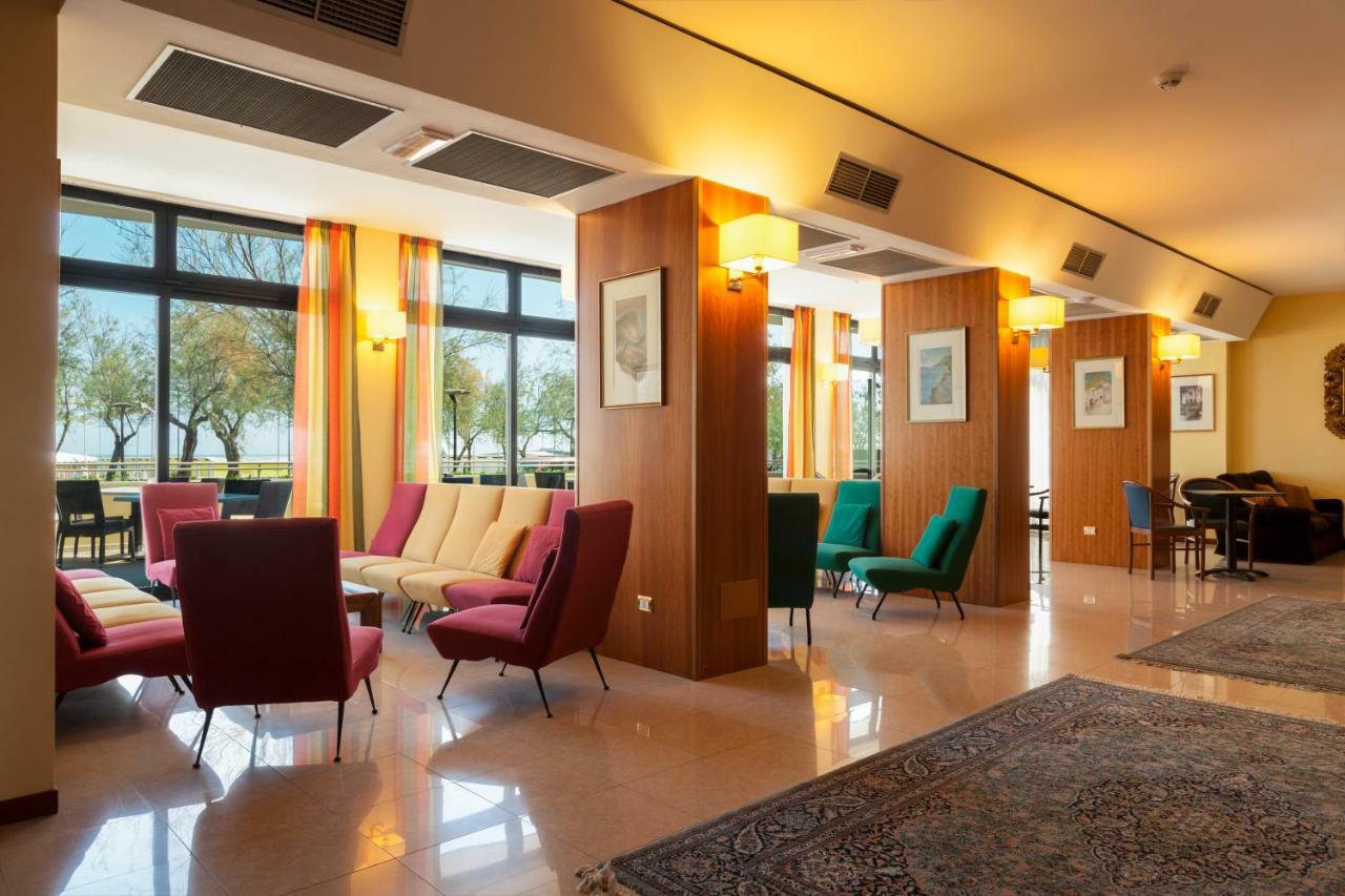 פסארו Hotel Atlantic Vista Mare מראה חיצוני תמונה