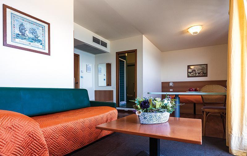 פסארו Hotel Atlantic Vista Mare מראה חיצוני תמונה